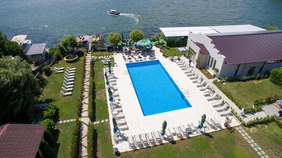 Pensiunea Danubia Ieşelniţa Exteriér fotografie
